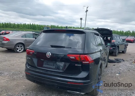 2021 Volkswagen Tiguan 2.0T Se/2.0T Se R-Line Black/2.0T Sel из США, поврежденный, VIN 3VV2B7AX4MM111887